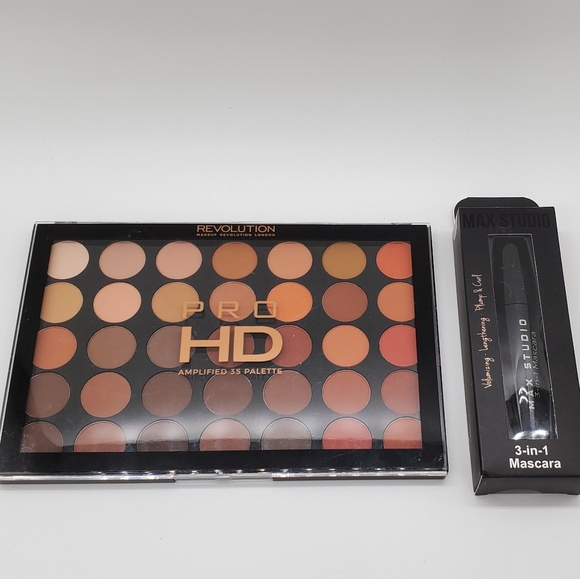 Makeup Revolution Other - Revolution Pro HD Eyeshadow Palette & Mascara